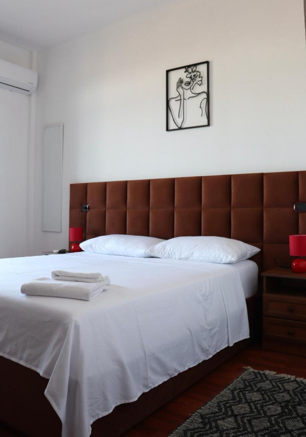Krujë Grand Hotel מראה חיצוני תמונה