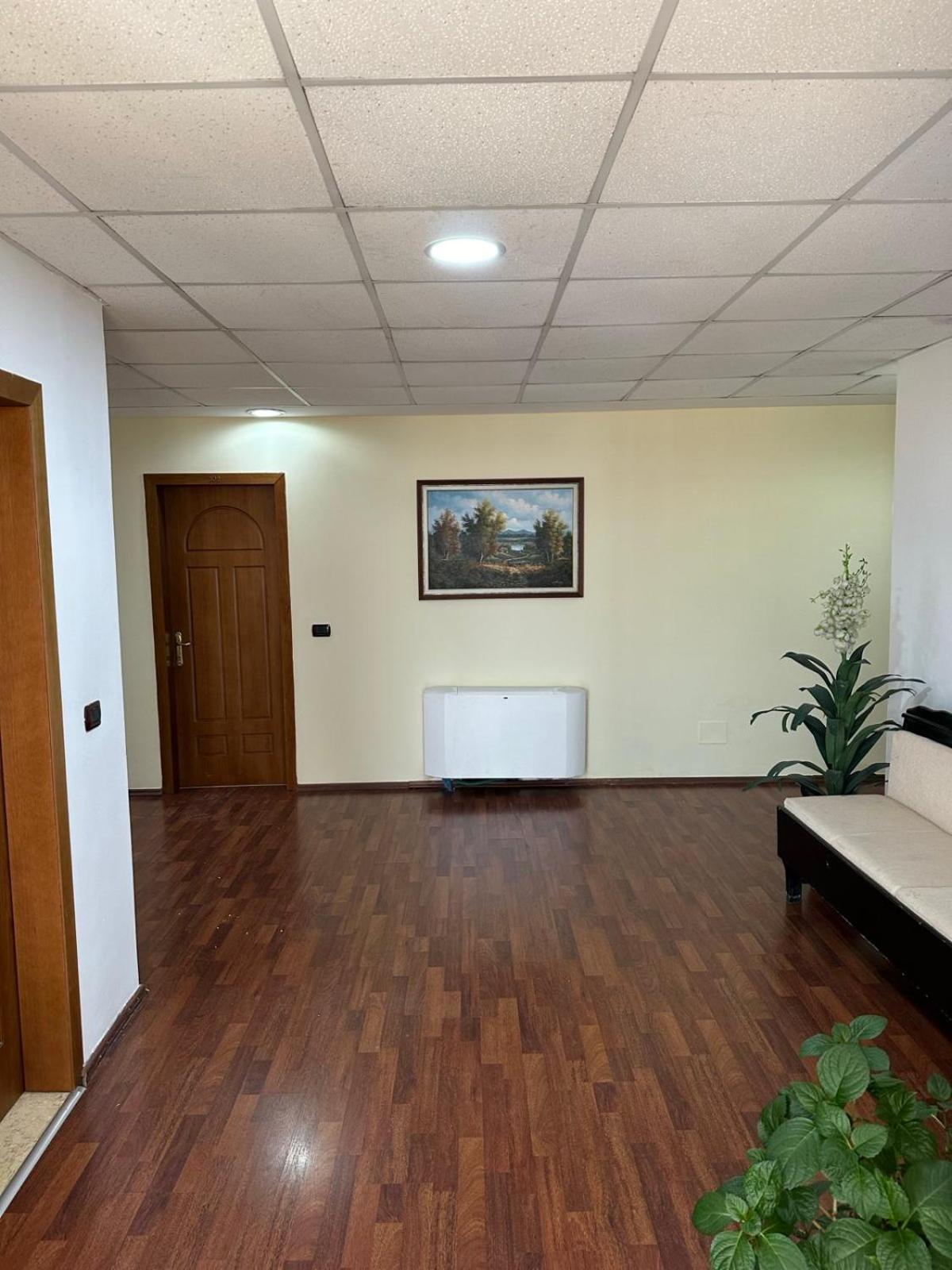 Krujë Grand Hotel מראה חיצוני תמונה